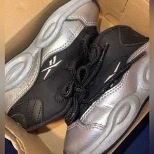 Toddler Reebok Question Mid Size 7.5